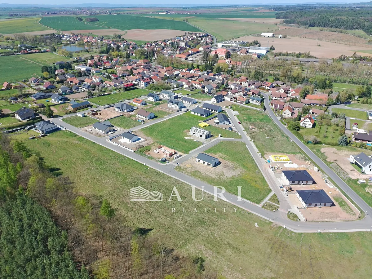 Prodej stavebního pozemku 2642 m²
